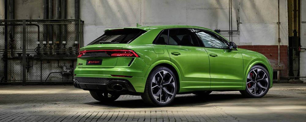 Audi RS Q8 - strop stropov